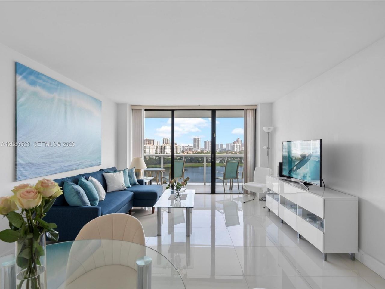 3675 N Country Club Dr, Unit 1607, Aventura, FL 33180 Photo