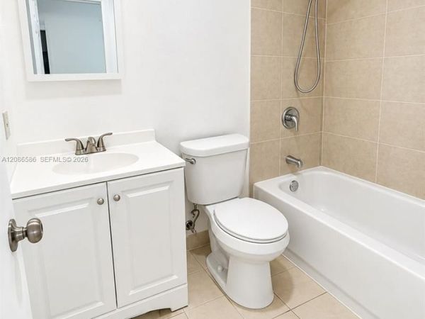 1337 S Dixie Hwy , Unit 517, Deerfield Beach, FL 33441