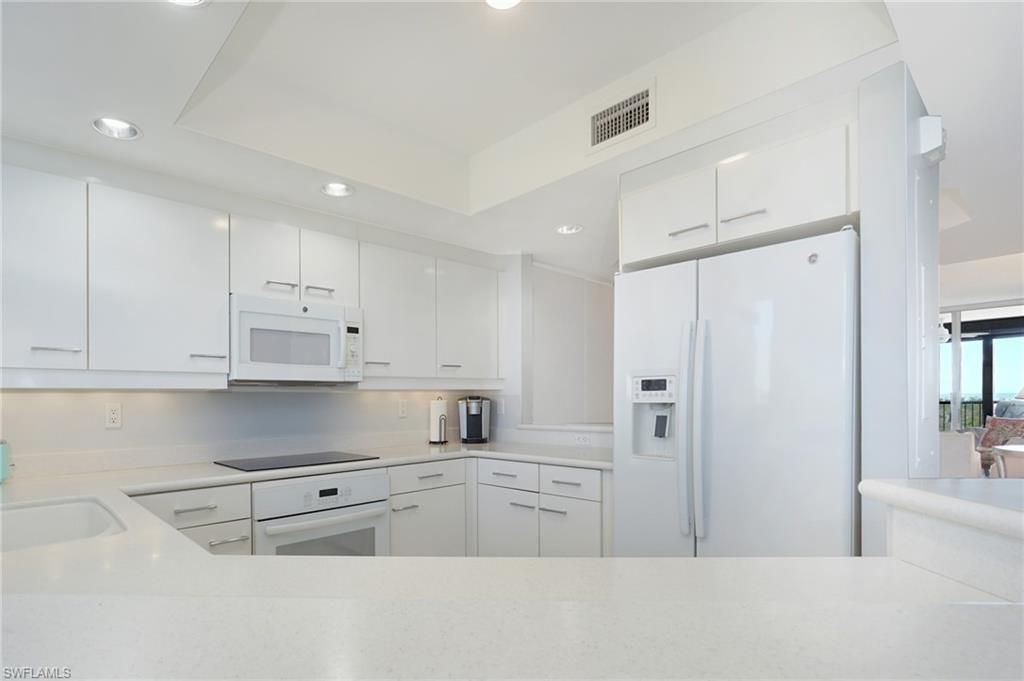 7225 Pelican Bay Blvd, Unit 502, Naples, FL 34108 Photo