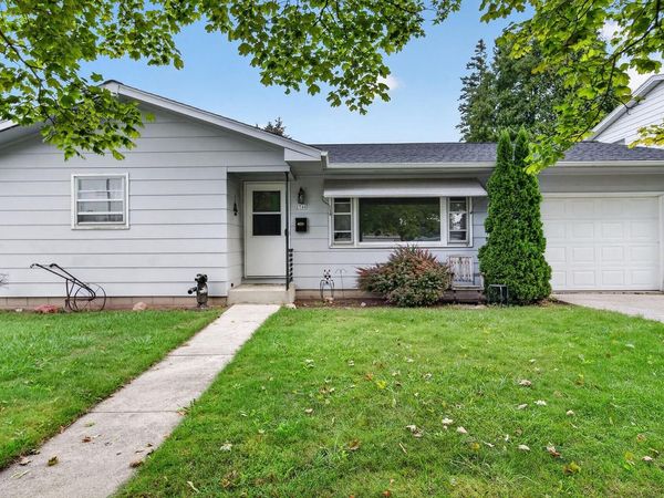 2746 Saemann AVENUE, Sheboygan, WI 53081