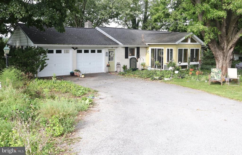 118 SWIFTWATER LANE , LEESPORT, PA 19533