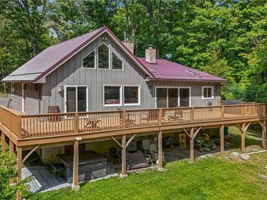 4231 Vine Road, Penn Yan, NY 14527