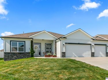 16955 Doreen Street, Gretna, NE 68028