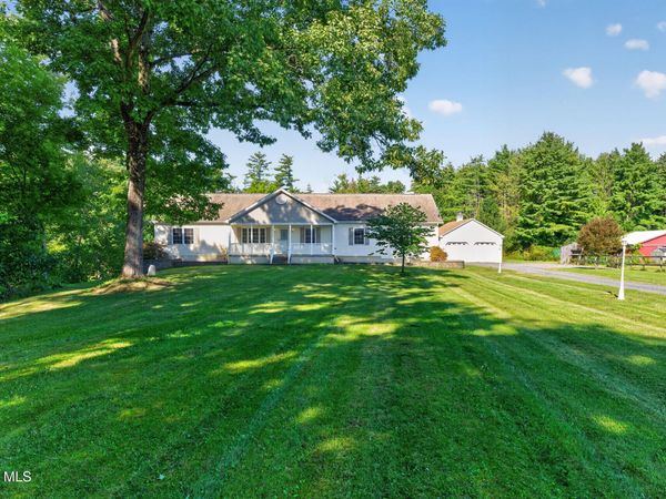 5 Den Besten Way, Castleton, NY 12033