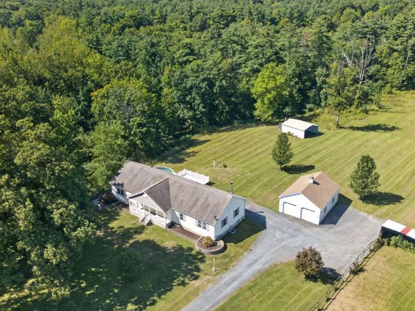 5 Den Besten Way, Castleton, NY 12033