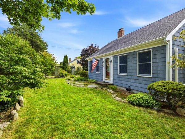 44 Brick Kiln Rd, Falmouth, MA 02536