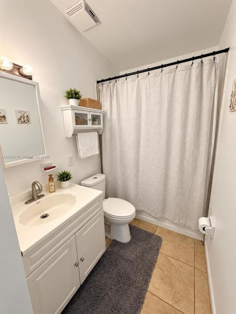 6541 SW 5th St, Pembroke Pines, FL 33023 Photo