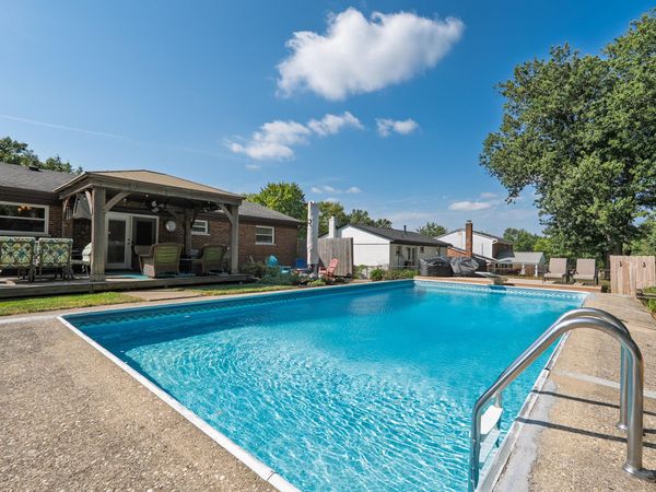 2640 Valley Trails Drive, Villa Hills, KY 41017