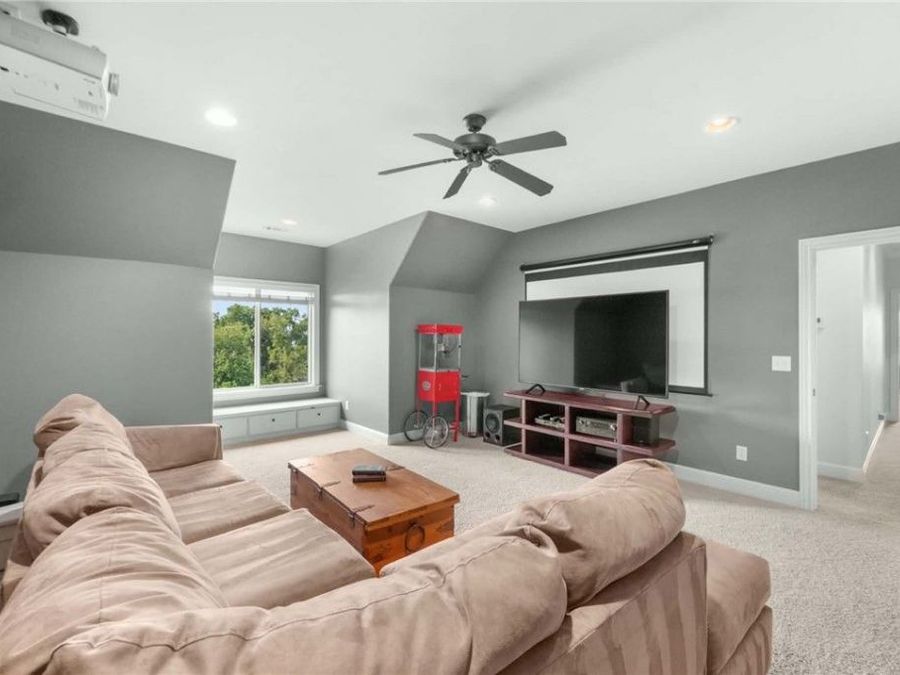 Property Image 37
