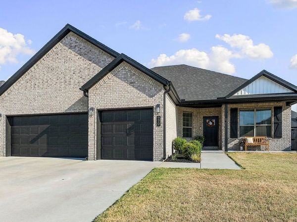 770 Merryfield Street , Bentonville, AR 72713