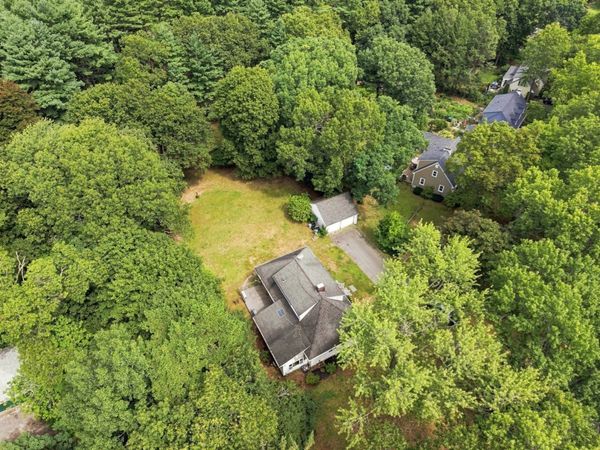 10 Pilgrim Way, Walpole, MA 02032