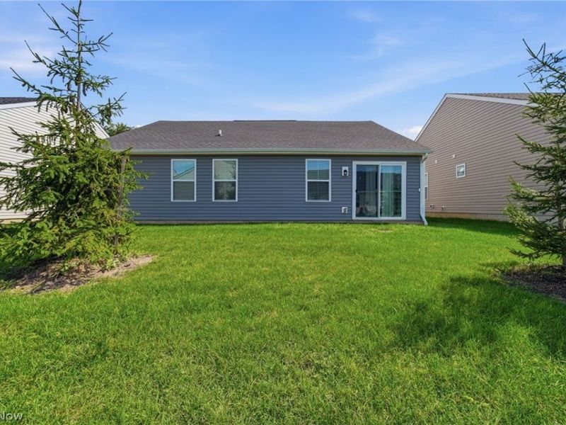316 Pebble Creek Court, Amherst, OH 44001 Photo 23