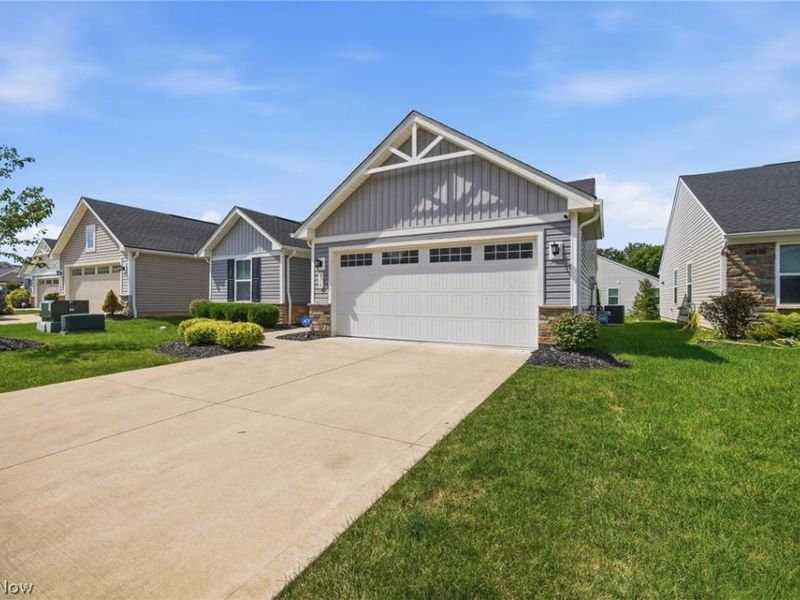 316 Pebble Creek Court, Amherst, OH 44001 Photo 28