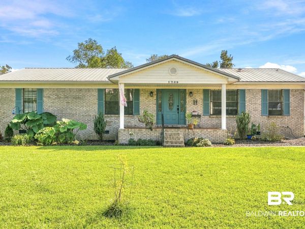1709 Crest Lane, Molino, FL 32577
