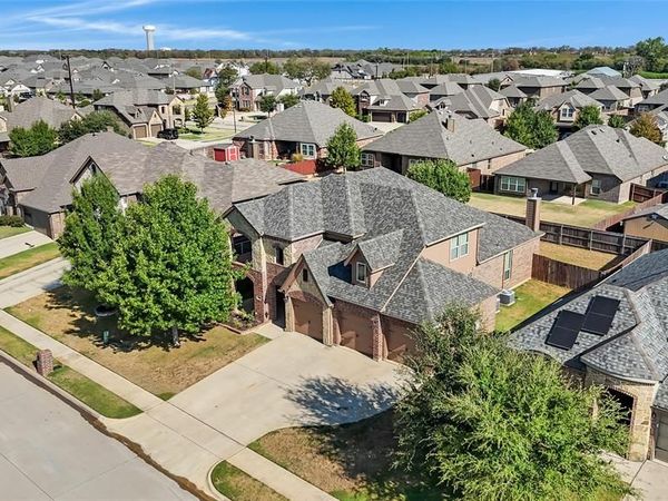 288 Hilltop Drive, Justin, TX 76247