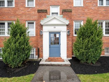 33 Lennon Ct, Unit 43, Boston, MA 02127