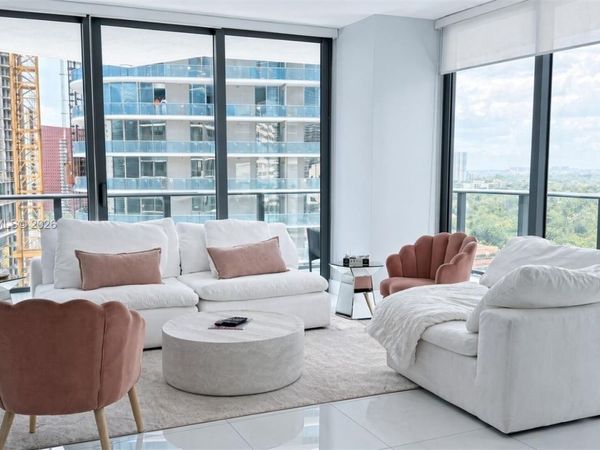 1300 S Miami Ave, Unit 1206, Miami, FL 33130