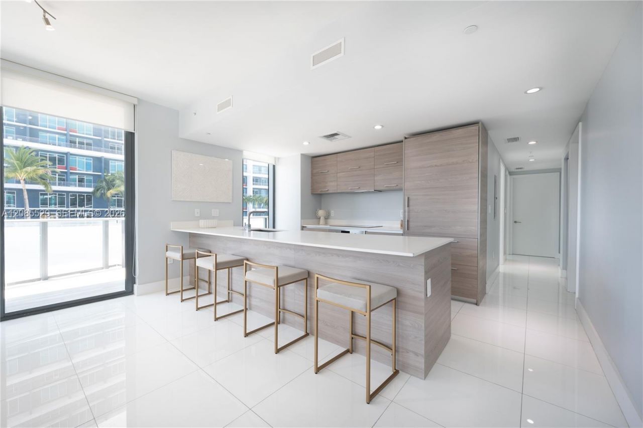 1300 S Miami Ave, Unit 1206, Miami, FL 33130 Main Photo