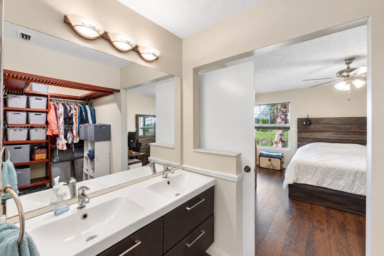 3839 Island Club Cir, Lake Worth, FL 33462 Photo