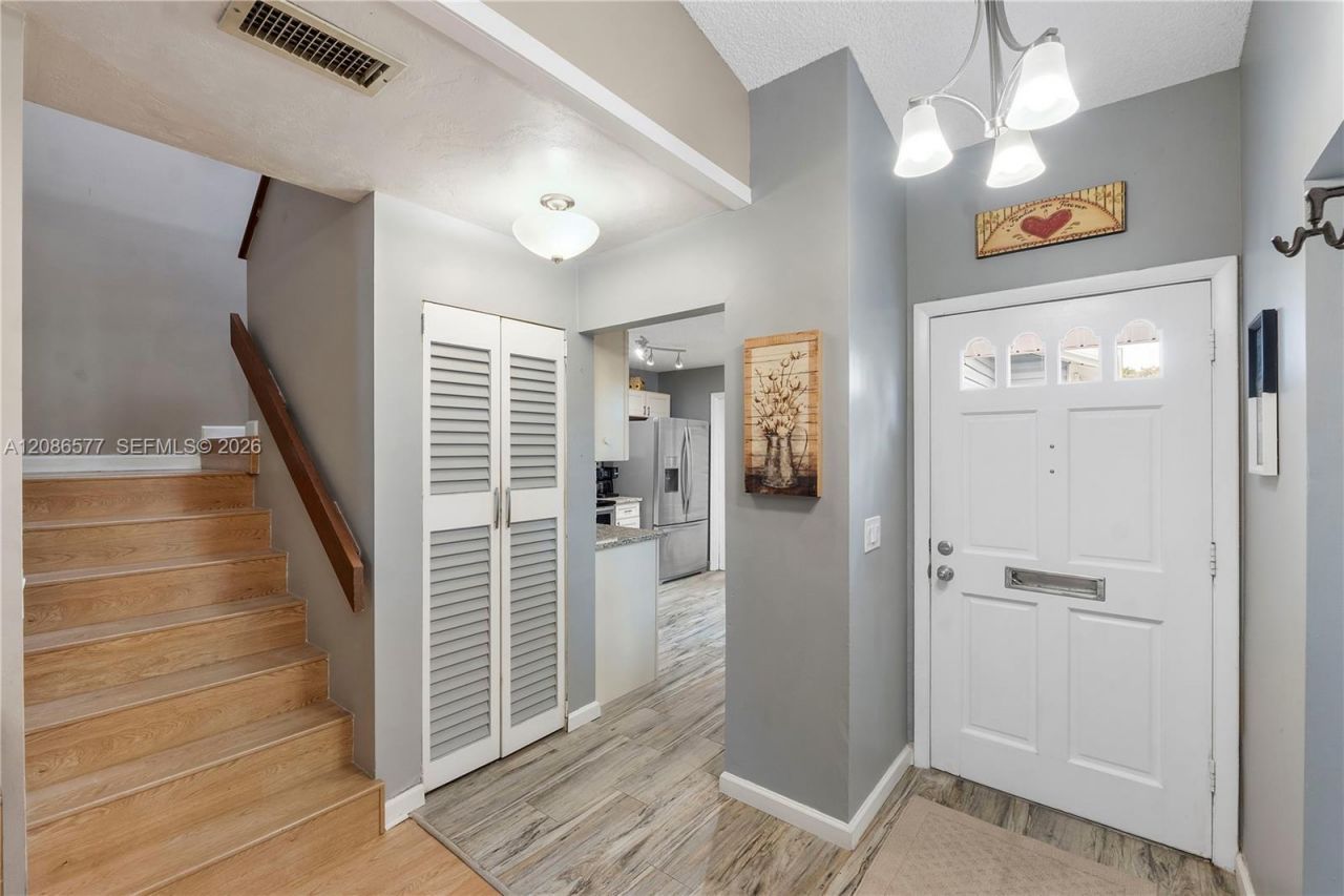 3839 Island Club Cir, Lake Worth, FL 33462 Photo
