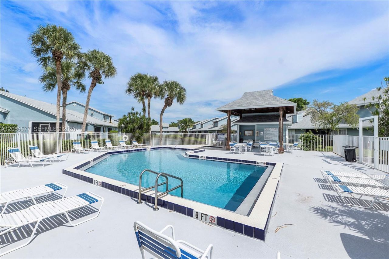 3839 Island Club Cir, Lake Worth, FL 33462 Photo