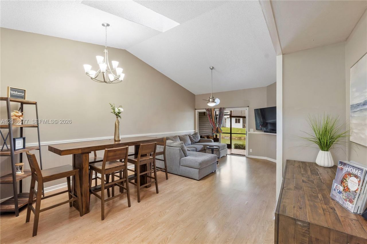 3839 Island Club Cir, Lake Worth, FL 33462 Photo