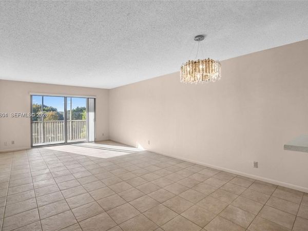 1100 NW 87th Ave, Unit 506, Coral Springs, FL 33071