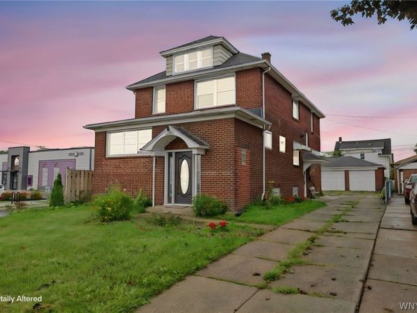 1261 Ridge Road, Buffalo, NY 14218