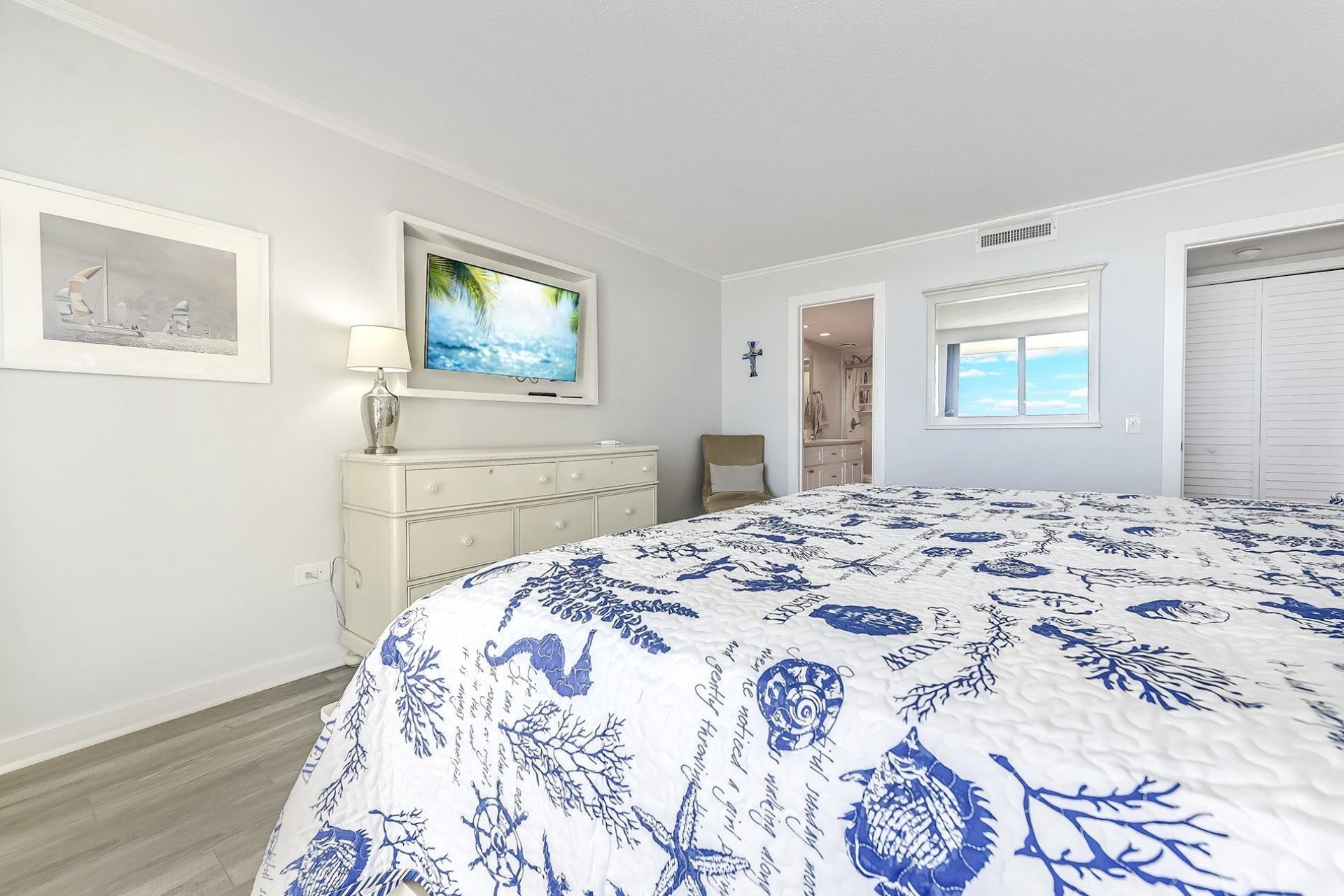 100 Ocean Creek Dr. Photo 17
