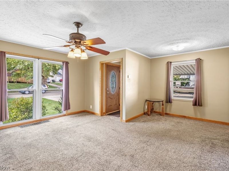 216 Rowford Avenue SW, Massillon, OH 44646 Photo 4