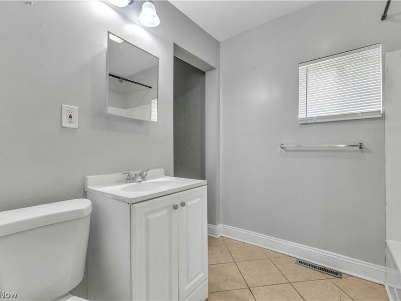 5917 Cable Avenue, Cleveland, OH 44127 Photo 15