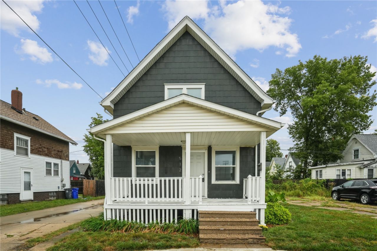 512 15th St Ne, Cedar Rapids, IA 52402 Main Photo
