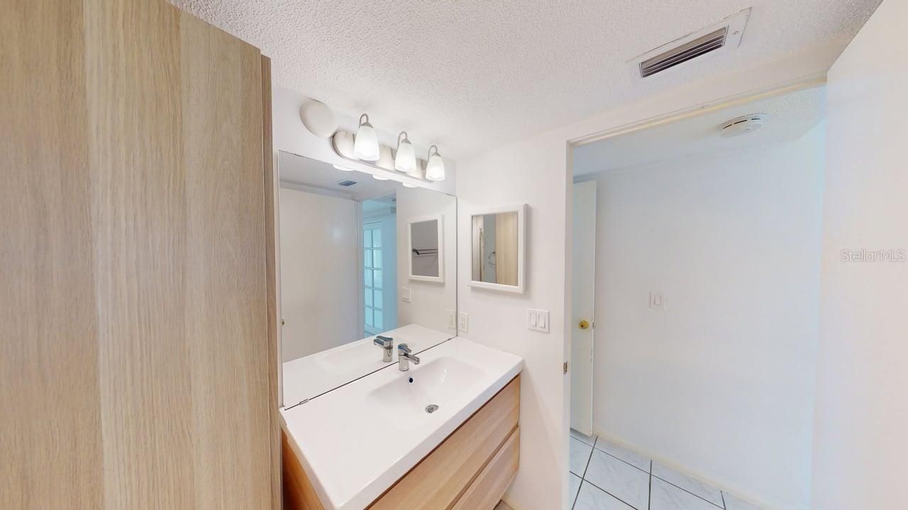 3670 Pinecrest Street, Unit 111, Sarasota, FL 34232 Photo