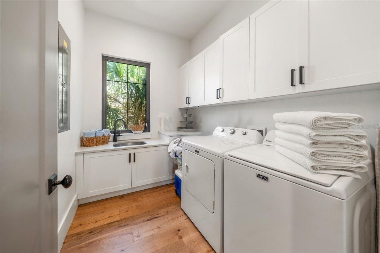 6840 Longboat Drive S, Longboat Key, FL 34228 Photo