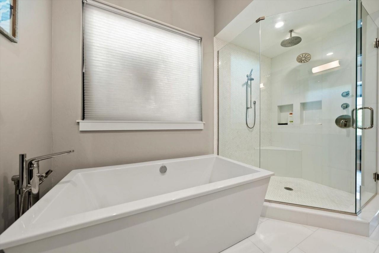 6840 Longboat Drive S, Longboat Key, FL 34228 Photo