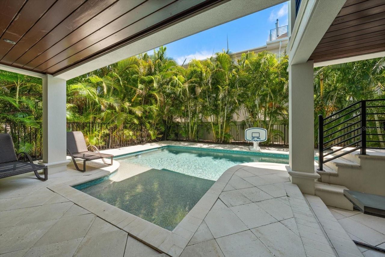 6840 Longboat Drive S, Longboat Key, FL 34228 Photo