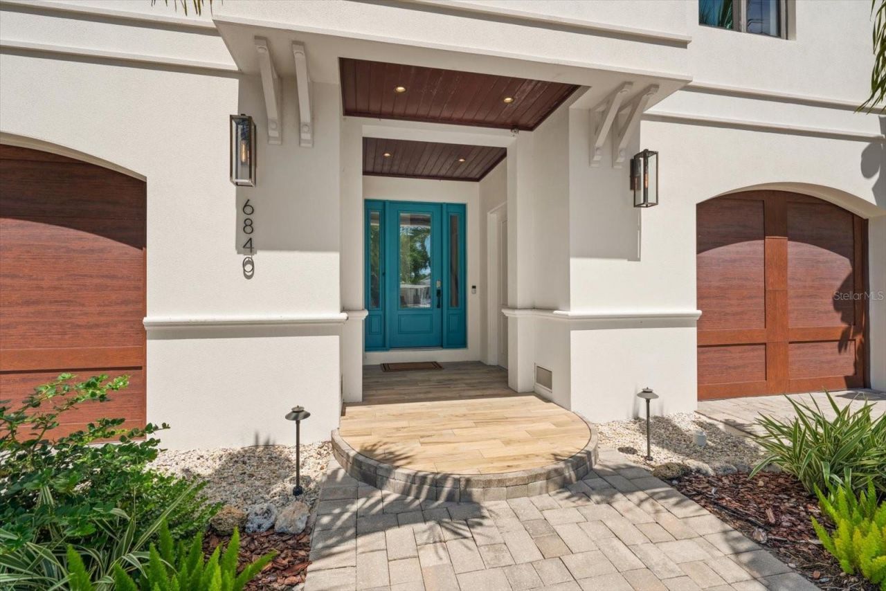6840 Longboat Drive S, Longboat Key, FL 34228 Photo