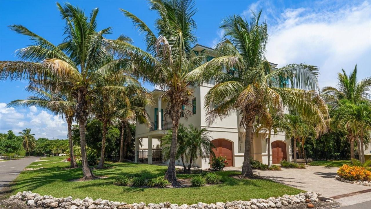 6840 Longboat Drive S, Longboat Key, FL 34228 Photo