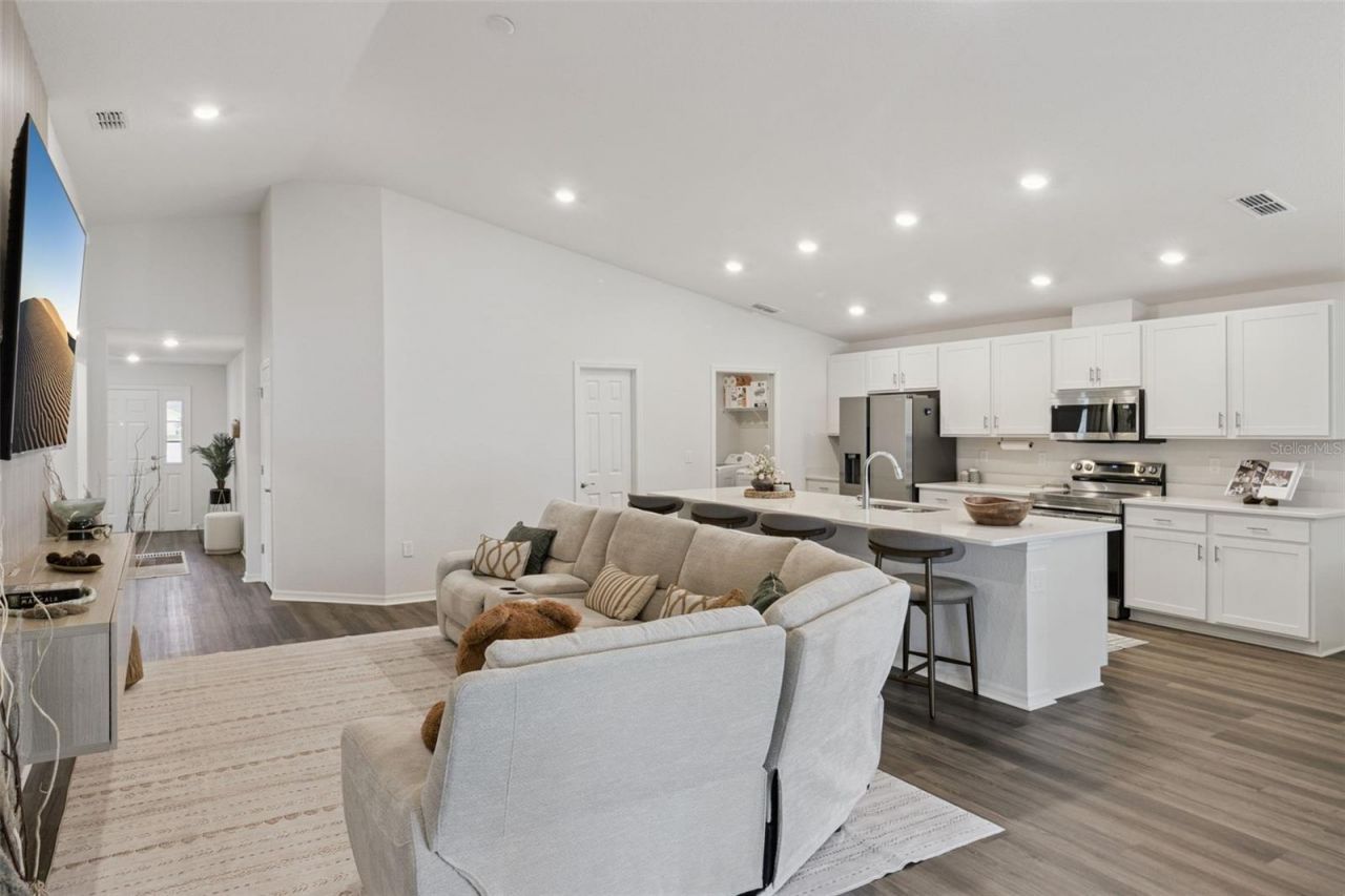 2037 Summerlake Drive, Auburndale, FL 33823 Photo
