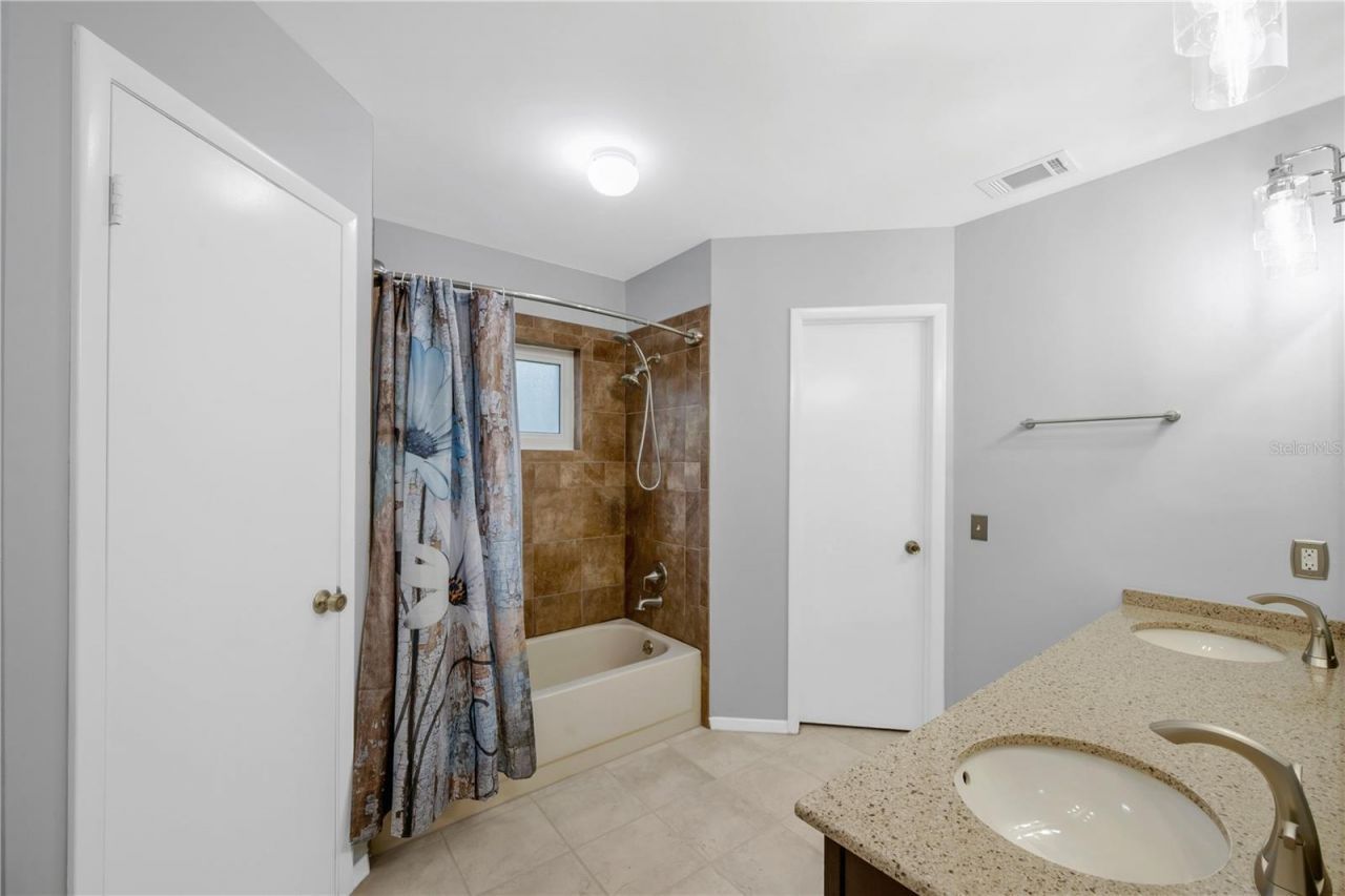 1418 Shell Flower Drive, Brandon, FL 33511 Photo