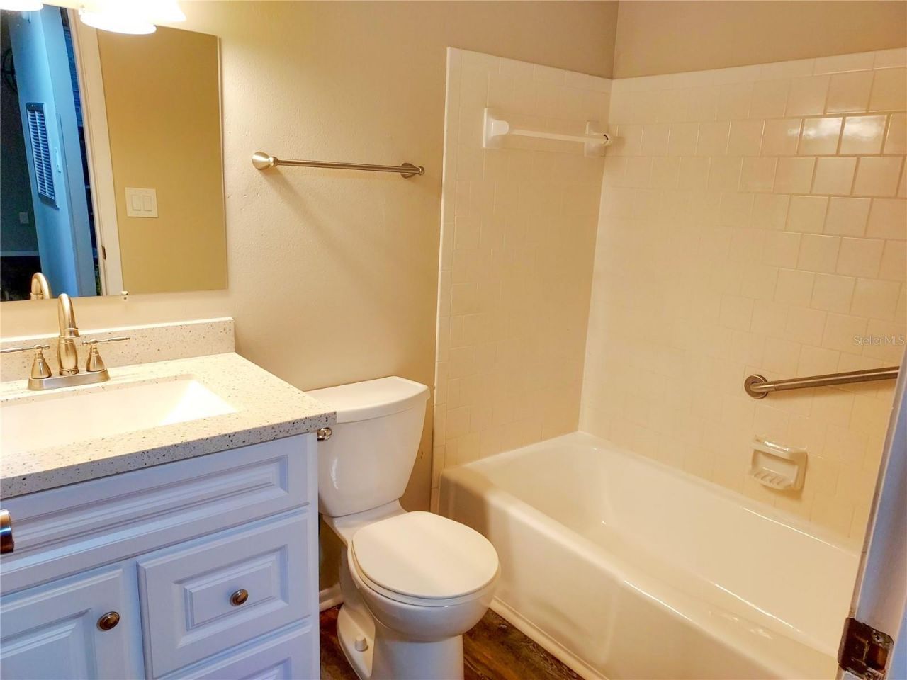 3520 Lake Bayshore Drive, Unit K111, Bradenton, FL 34205 Photo