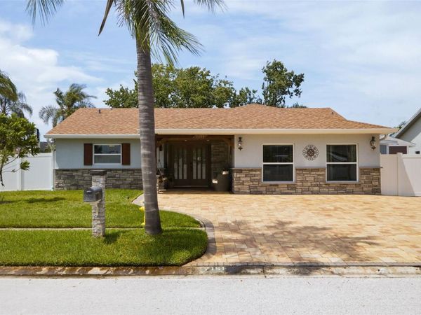 7151 121ST AVENUE, LARGO, FL 33773