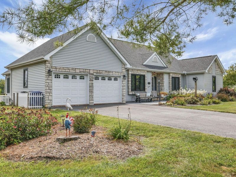 3166 Kropp Road, Grove City, OH 43123 Photo 4