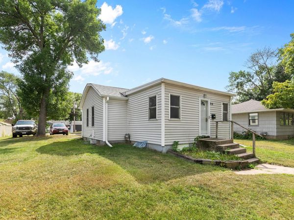 914 5th Avenue W, Shakopee, MN 55379