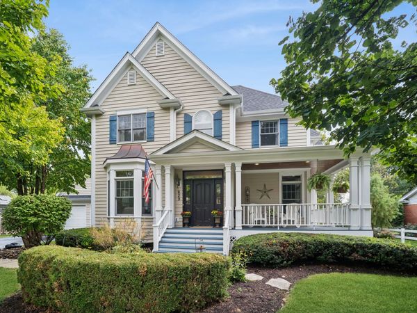 629 West Lane, Geneva, IL 60134