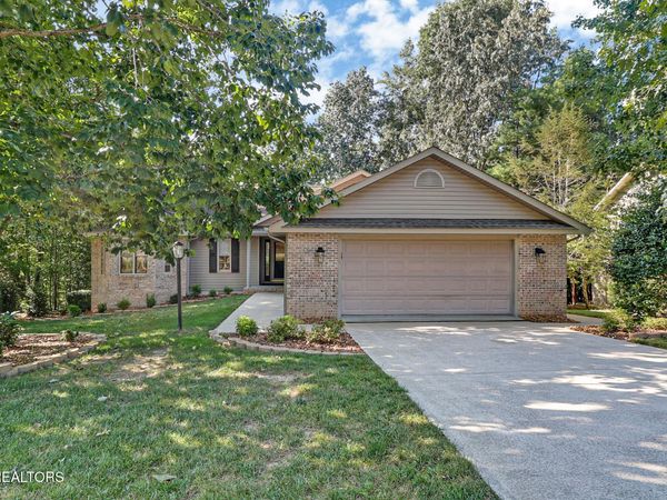 110 Lynhurst Drive, Crossville, TN 38558