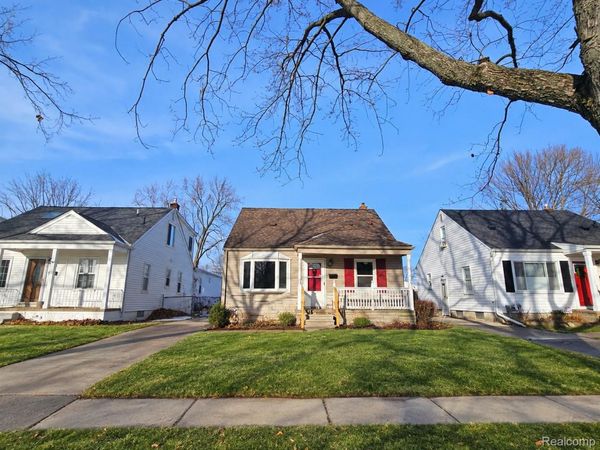 152 HIGHLAND Avenue, Clawson, Mi 48017