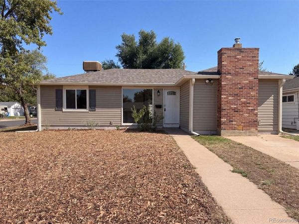 790 Hanover Street , Aurora, CO 80010