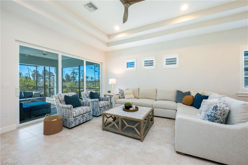6439 Negril Isle Dr, Naples, FL 34113 Photo