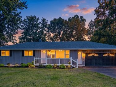 6034 Godfrey Road, Burt, NY 14028